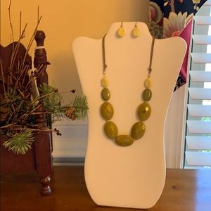 Olive yellow faux stone jewelry set